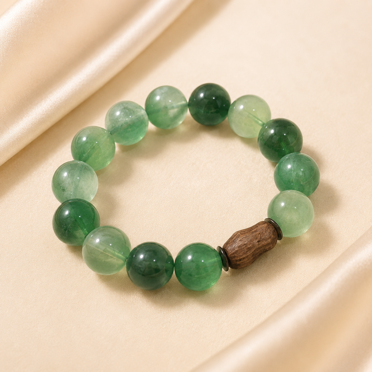 Green natural crystal bead bracelet